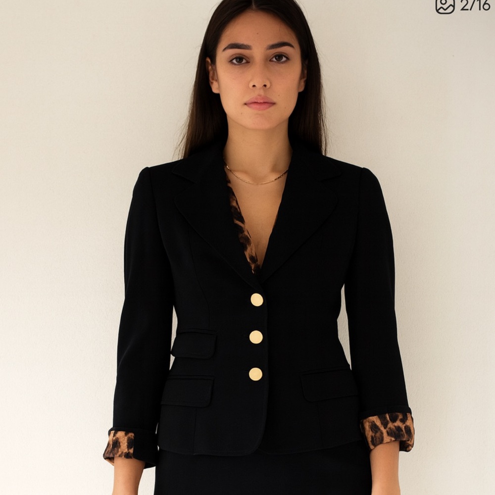 DOLCE &GABBANA  blazer skirt suit size 40-xS black gold button luxury classic - Picture 2 of 16